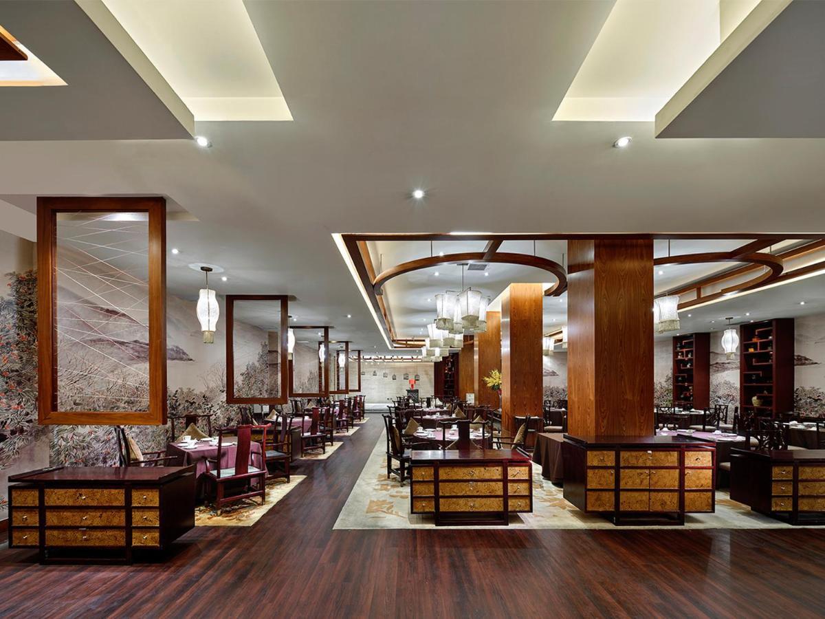 Gehua New Century Hotel Пекин Екстериор снимка