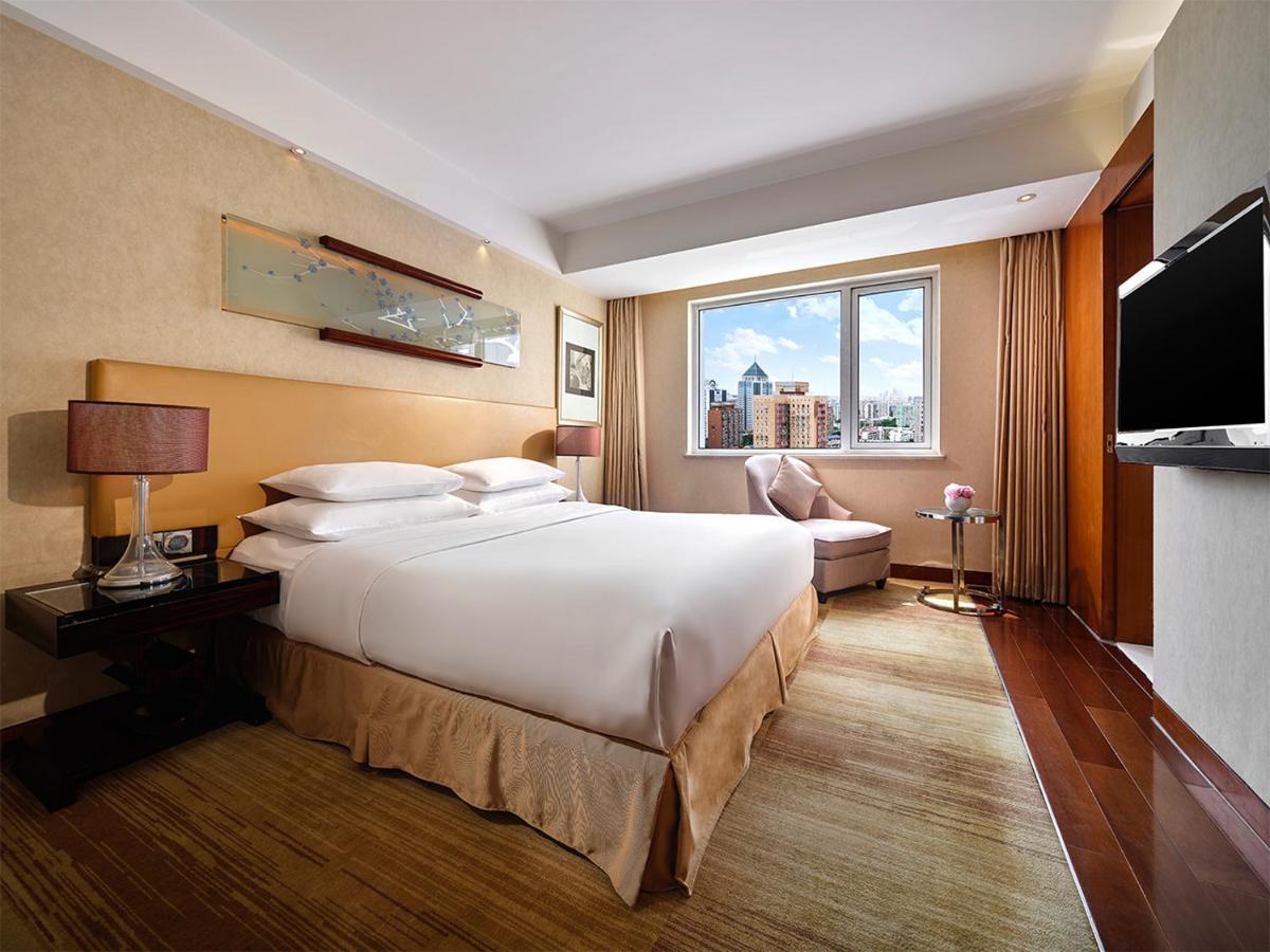 Gehua New Century Hotel Пекин Екстериор снимка